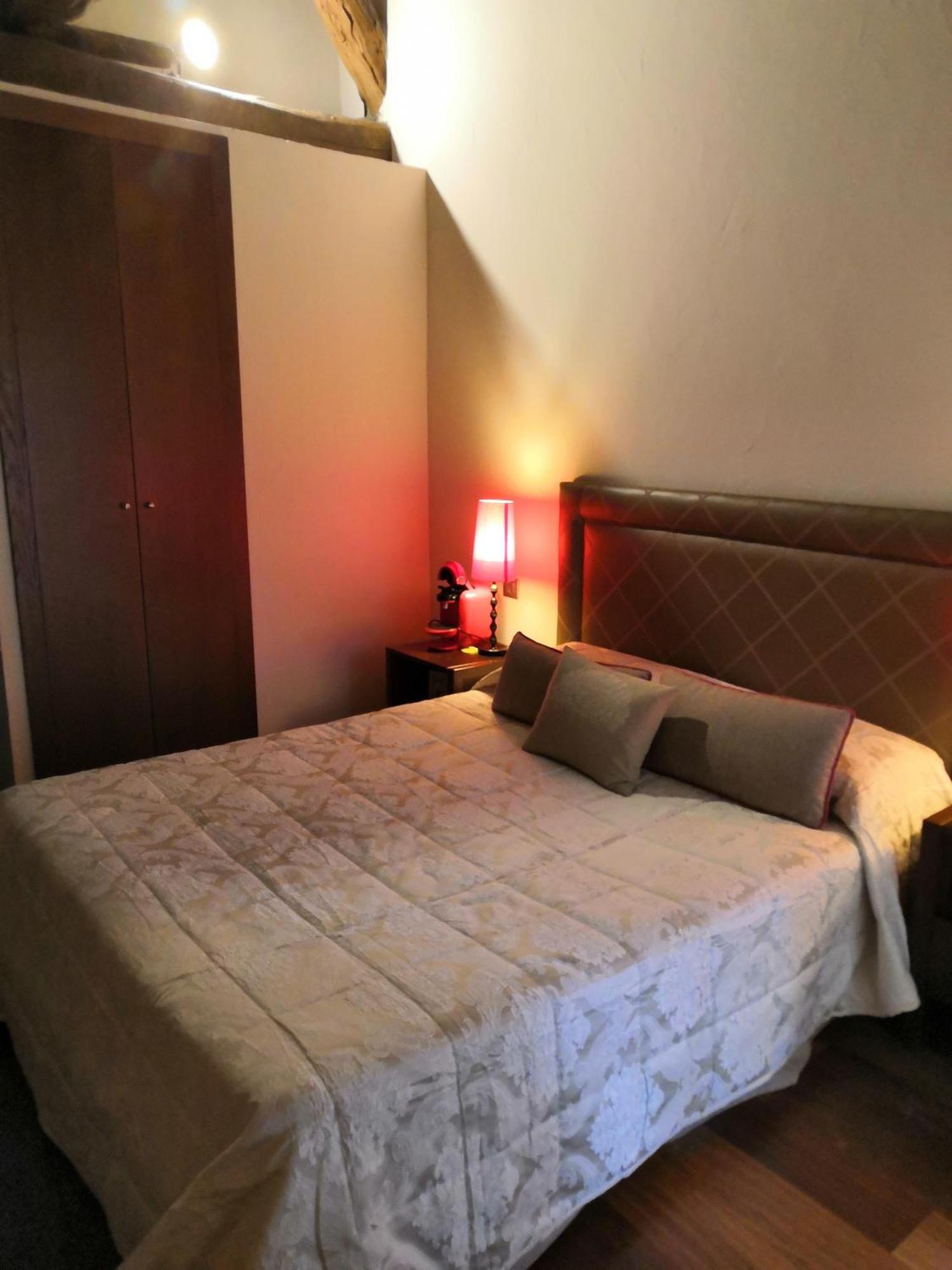 Hotel El Pontifical Santos De La Humosa Zimmer foto